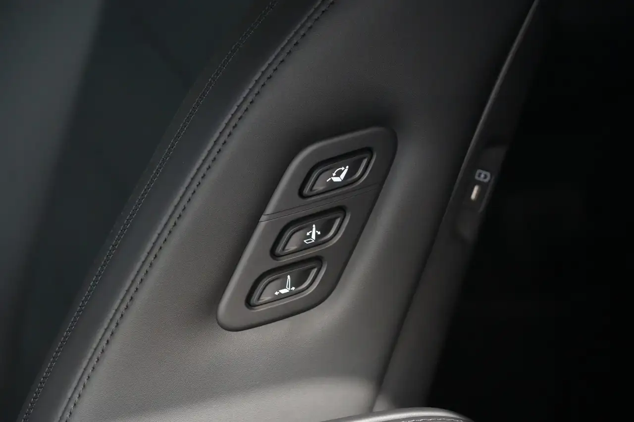 Hyundai SANTA FE 1.6 T-GDI PHEV Black Line 4WD 7p. 252pk Navigatie/ 30