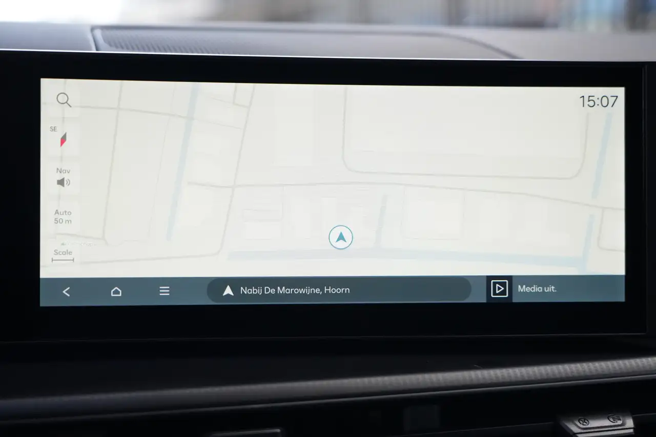 Hyundai SANTA FE 1.6 T-GDI PHEV Black Line 4WD 7p. 252pk Navigatie/ 15