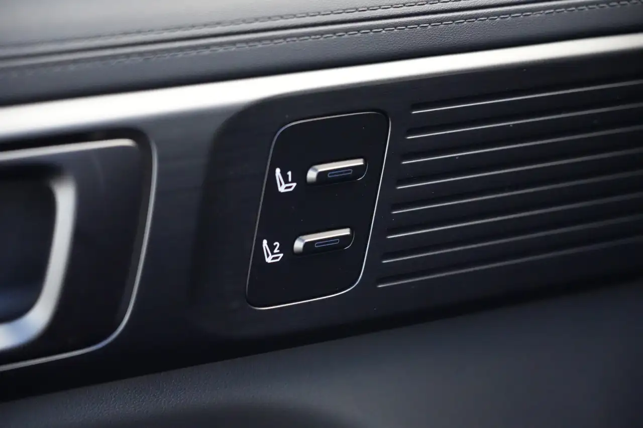 Hyundai SANTA FE 1.6 T-GDI PHEV Black Line 4WD 7p. 252pk Navigatie/ 26