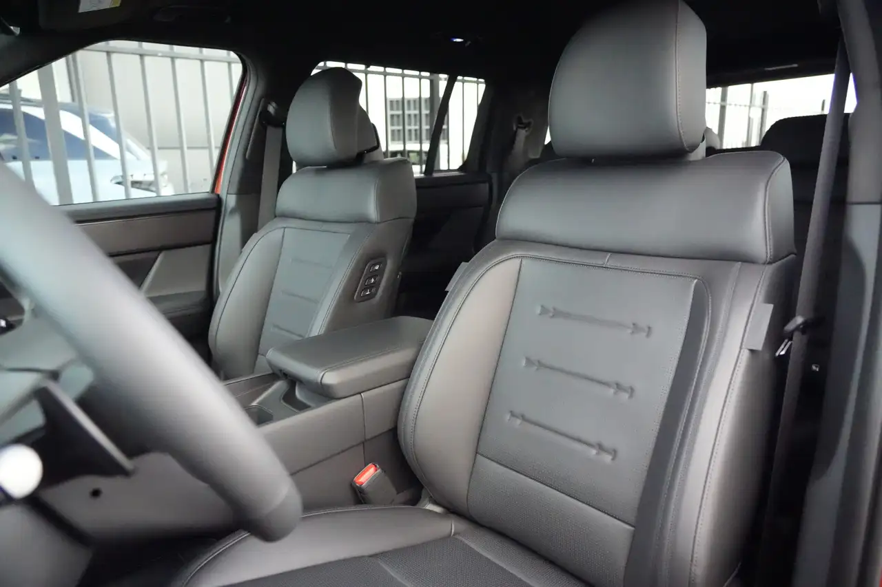 Hyundai SANTA FE 1.6 T-GDI PHEV Black Line 4WD 7p. 252pk Navigatie/ 4