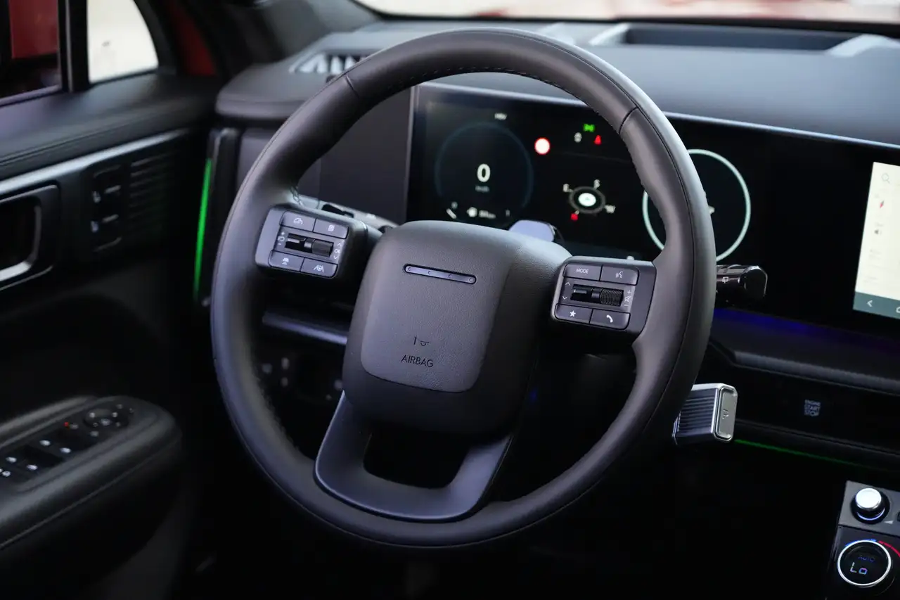 Hyundai SANTA FE 1.6 T-GDI PHEV Black Line 4WD 7p. 252pk Navigatie/ 5