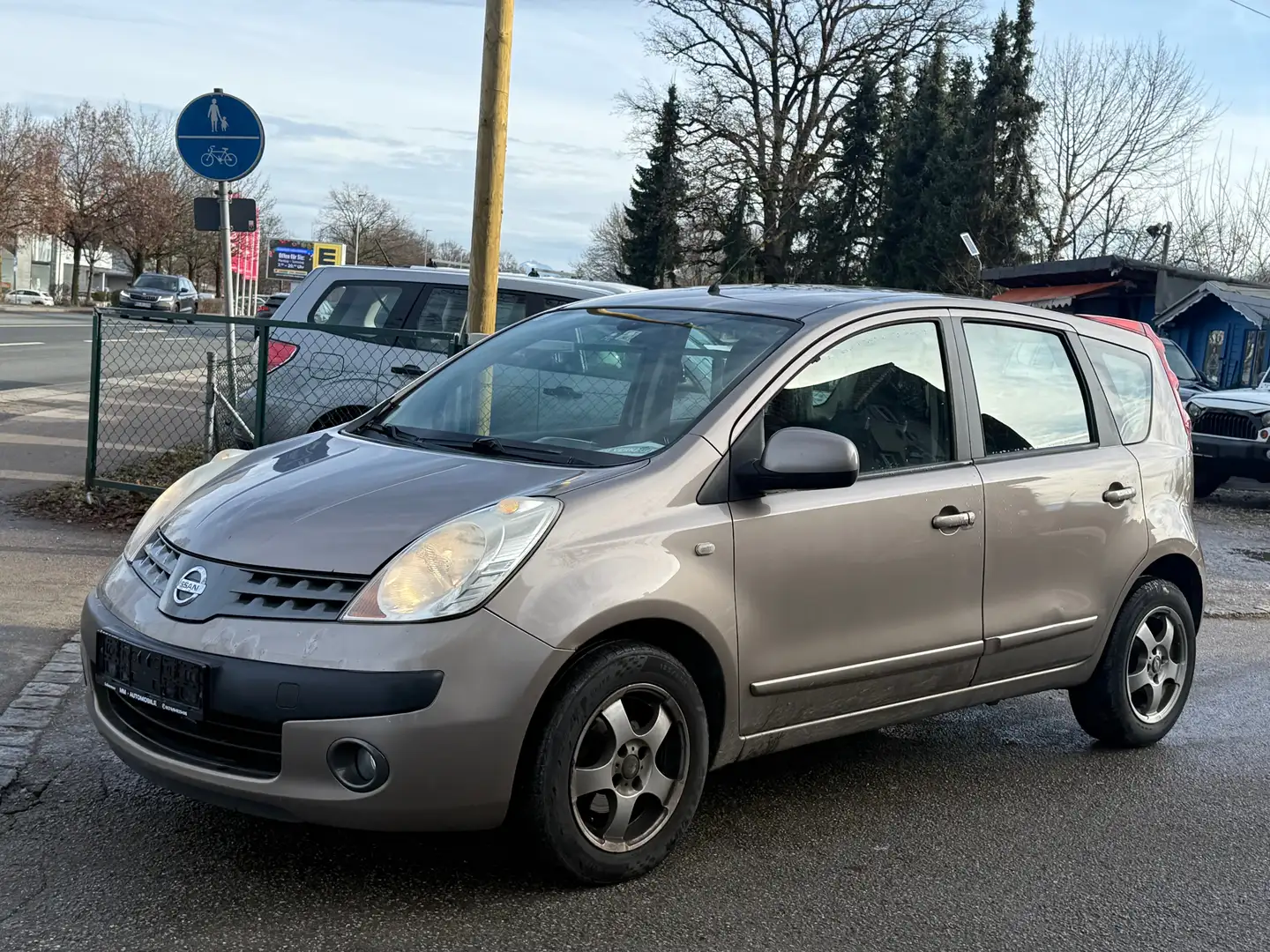 Nissan Note Visia Maro - 1