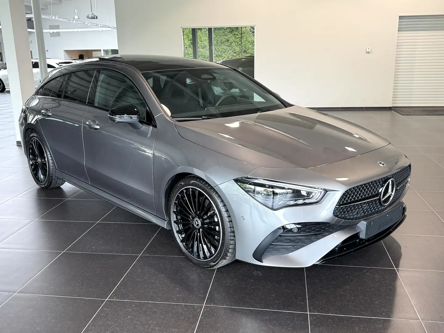 Mercedes-Benz CLA 200 SB Amg Night Pack, Panorama, Multibeam Led, 19 Inc - 2