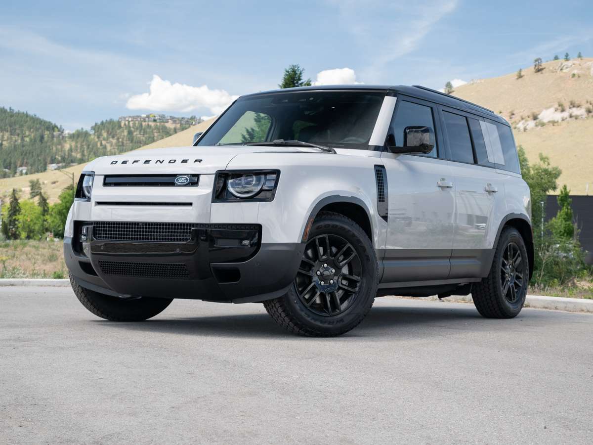2026 Land Rover Defender 110 P300 S
