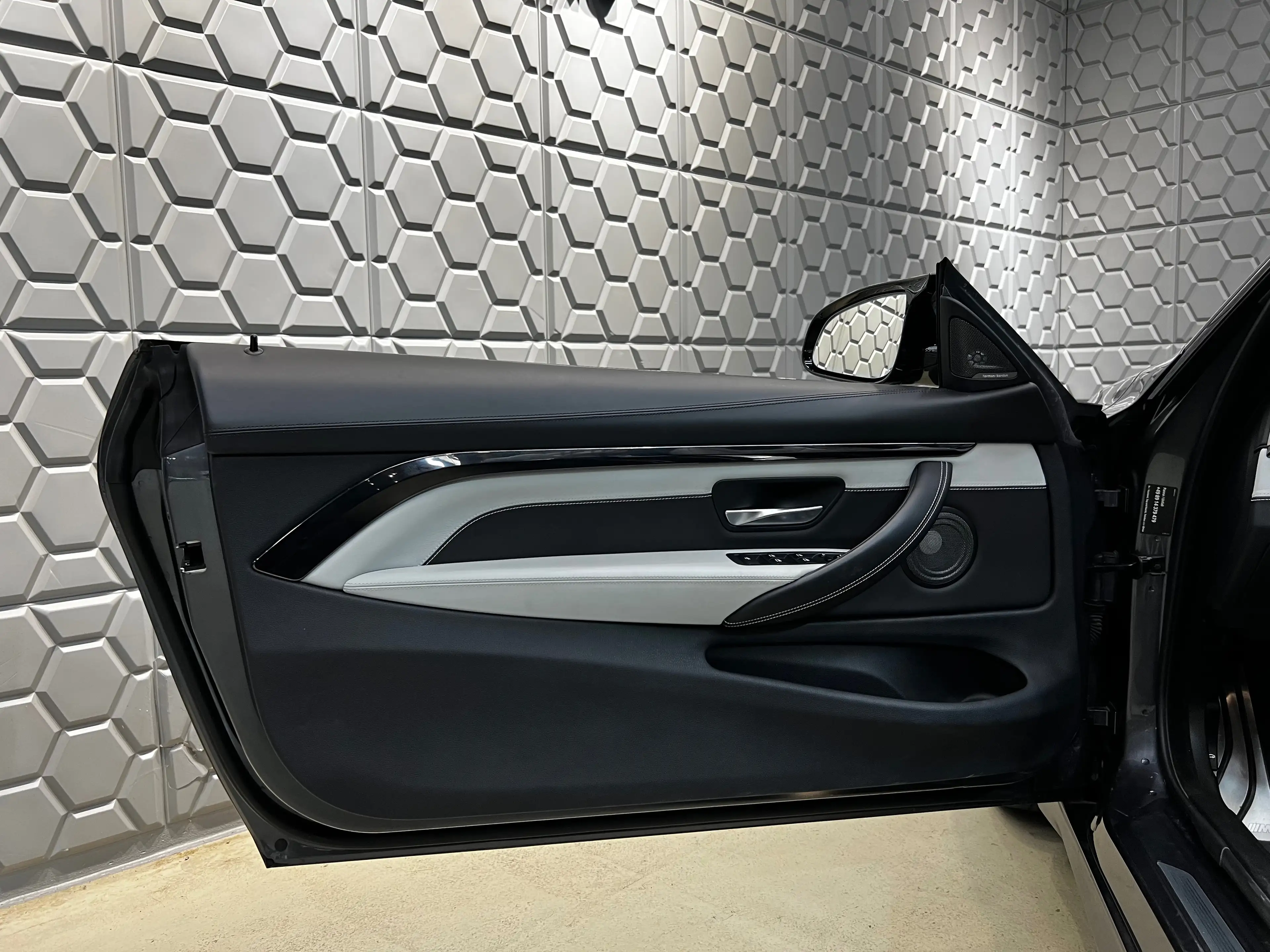 BMW M4 Cabrio M-DKG Aut.(F83)* — photo 14