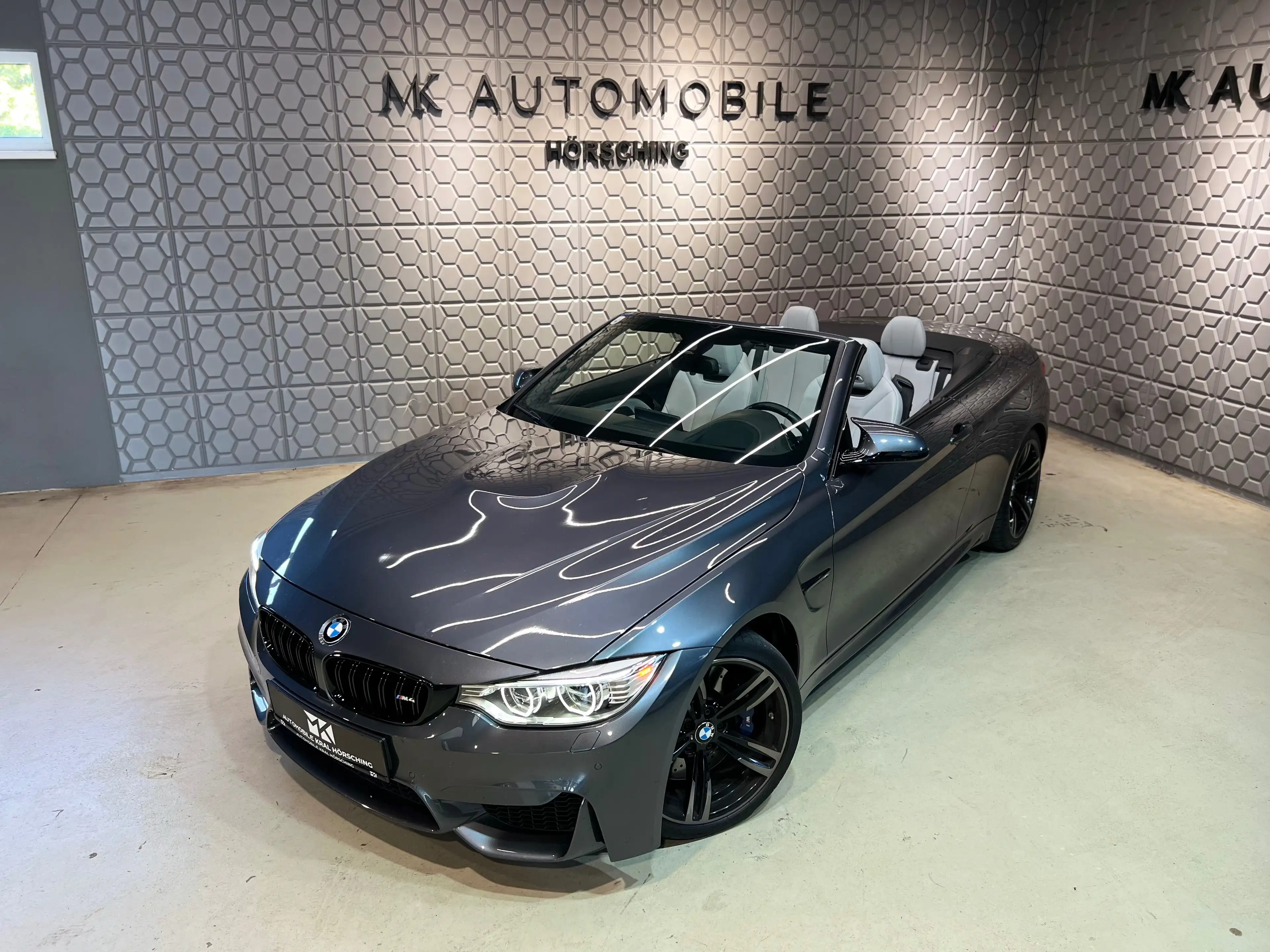 BMW M4 Cabrio M-DKG Aut.(F83)* — photo 3