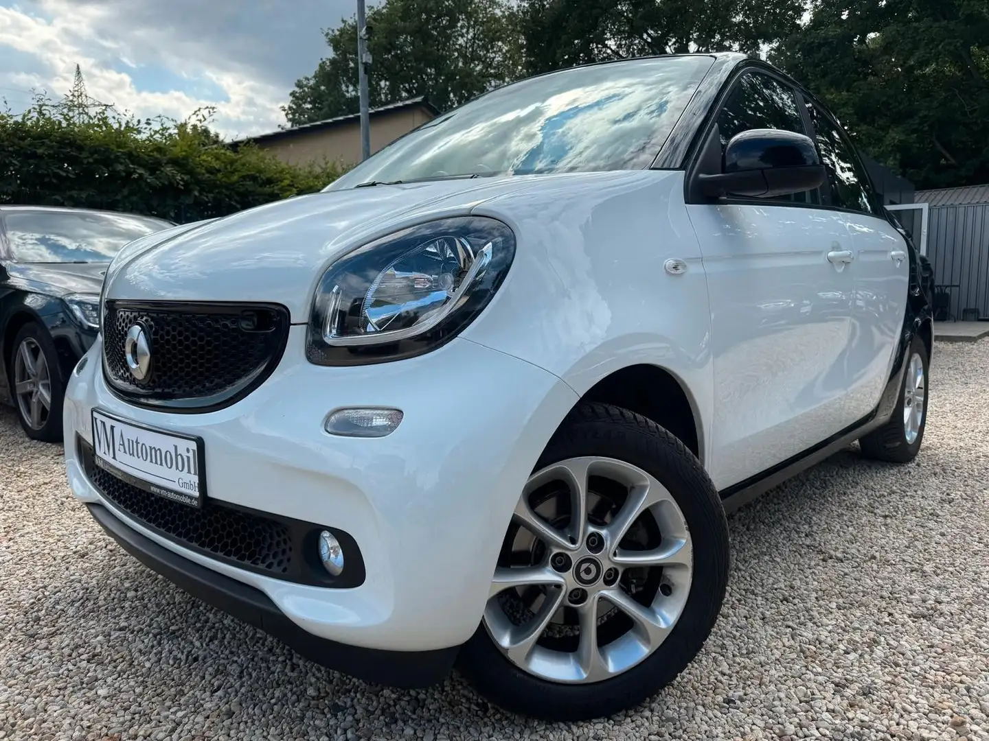 smart forFour Automat*Navi*Klima*Tempo*AWR*Kam*SitzHz. Weiß - 1