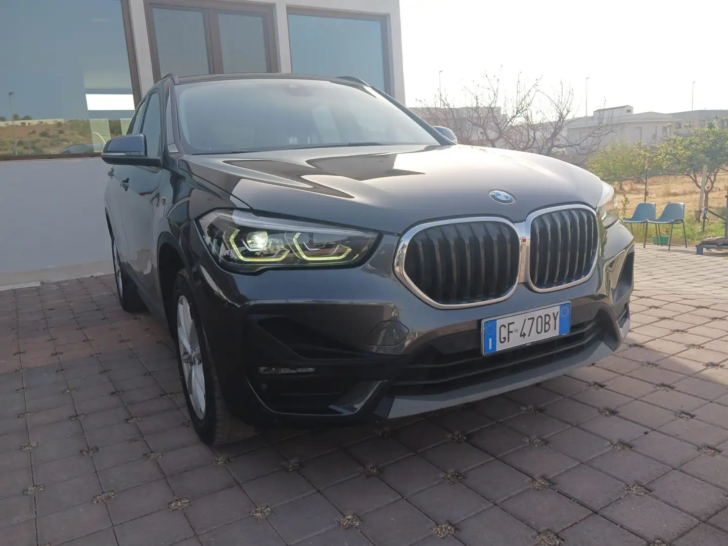 BMW X1 X1 F48 sdrive16d Business Advantage auto Grigio - 2