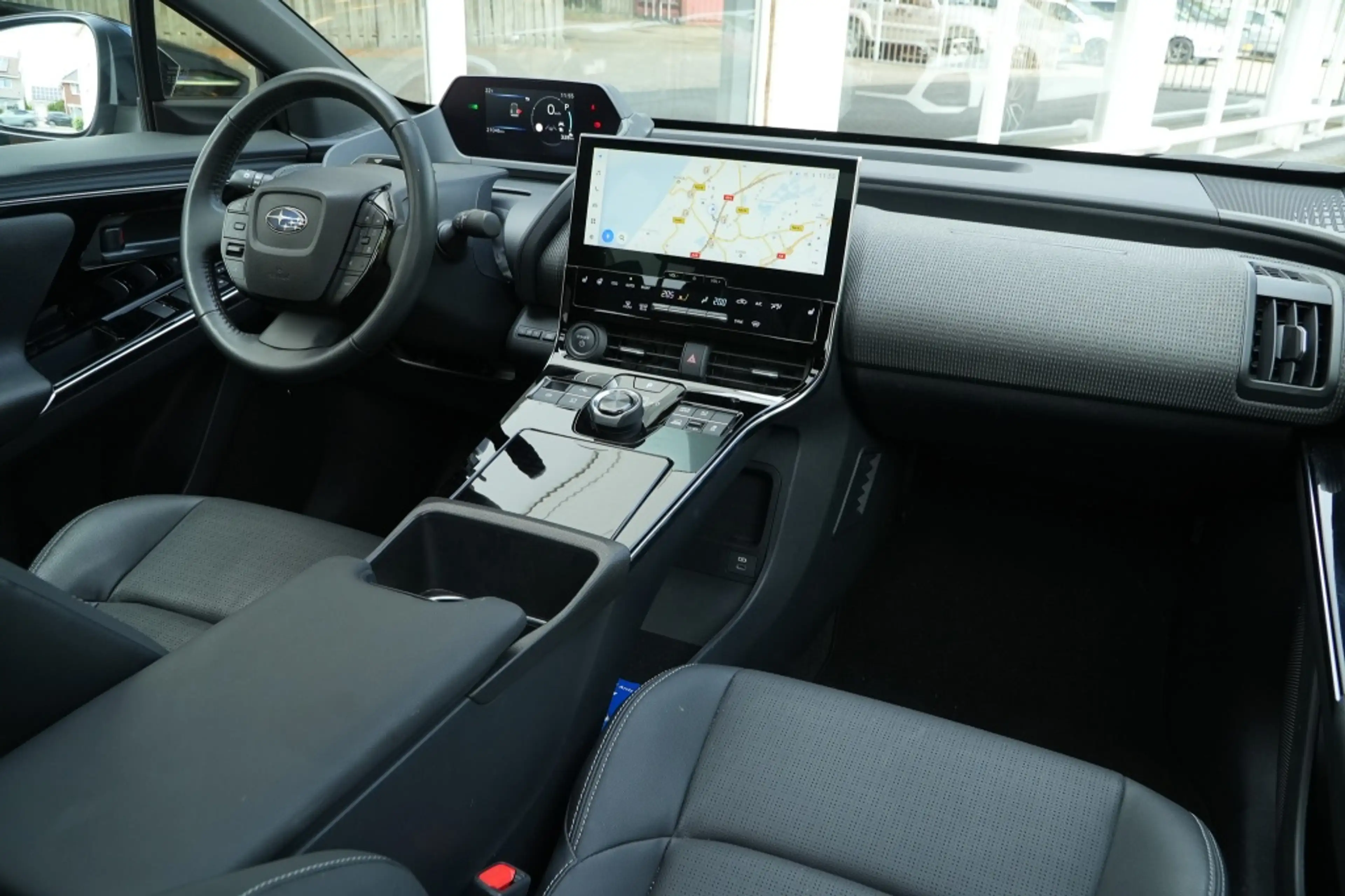 Subaru Solterra Two-Tone Pack 71 kWh Sky Package I ACC I Pano — photo 10