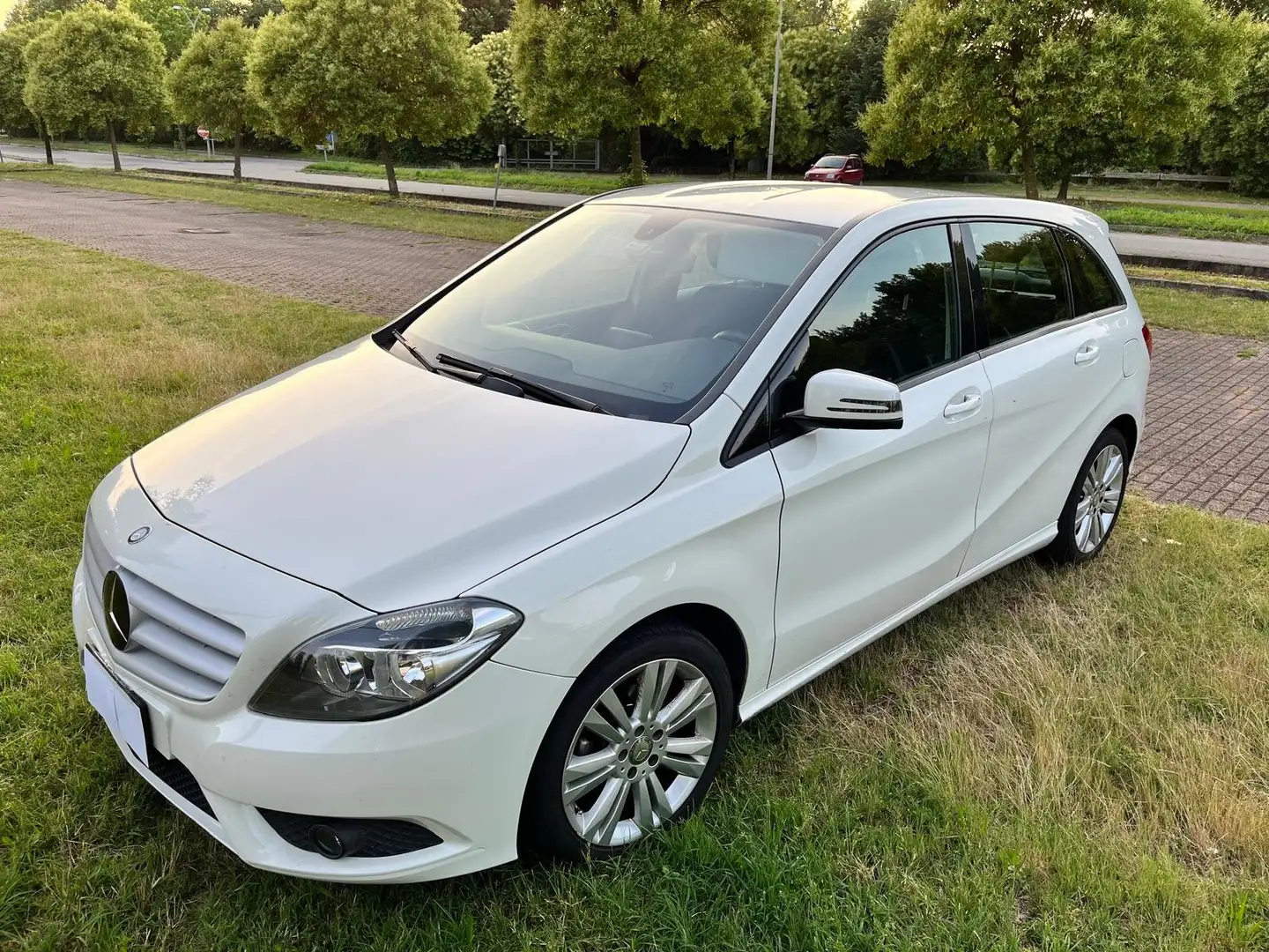 Mercedes-Benz B 180 Classe B - T246 cdi Premium Bianco - 1