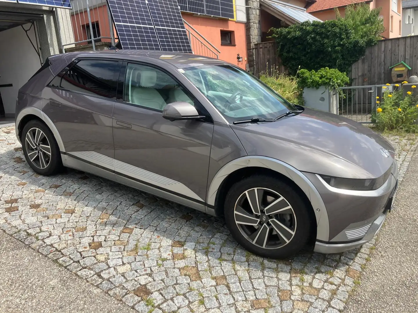 Hyundai IONIQ 5 Ioniq 5 Elektro 73kWh Top Line Long Range AWD Aut. Top Line Grau - 2