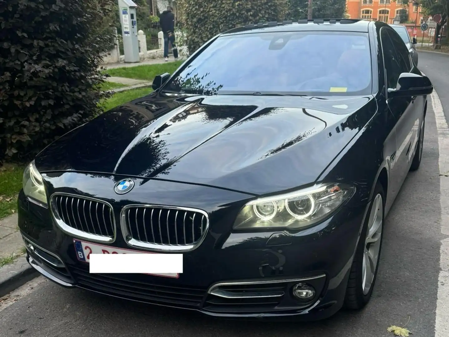 BMW 530 530d Luxury Line-1ère main- Carnet BMW complet! Zwart - 2