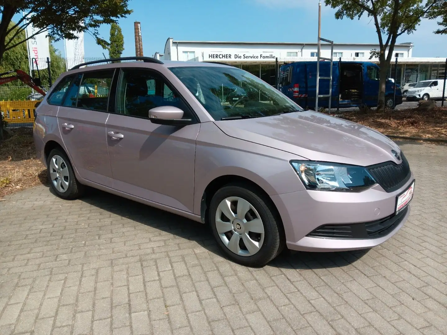 Skoda Fabia Combi Cool Edition Klima AHZV DAB Violett - 1