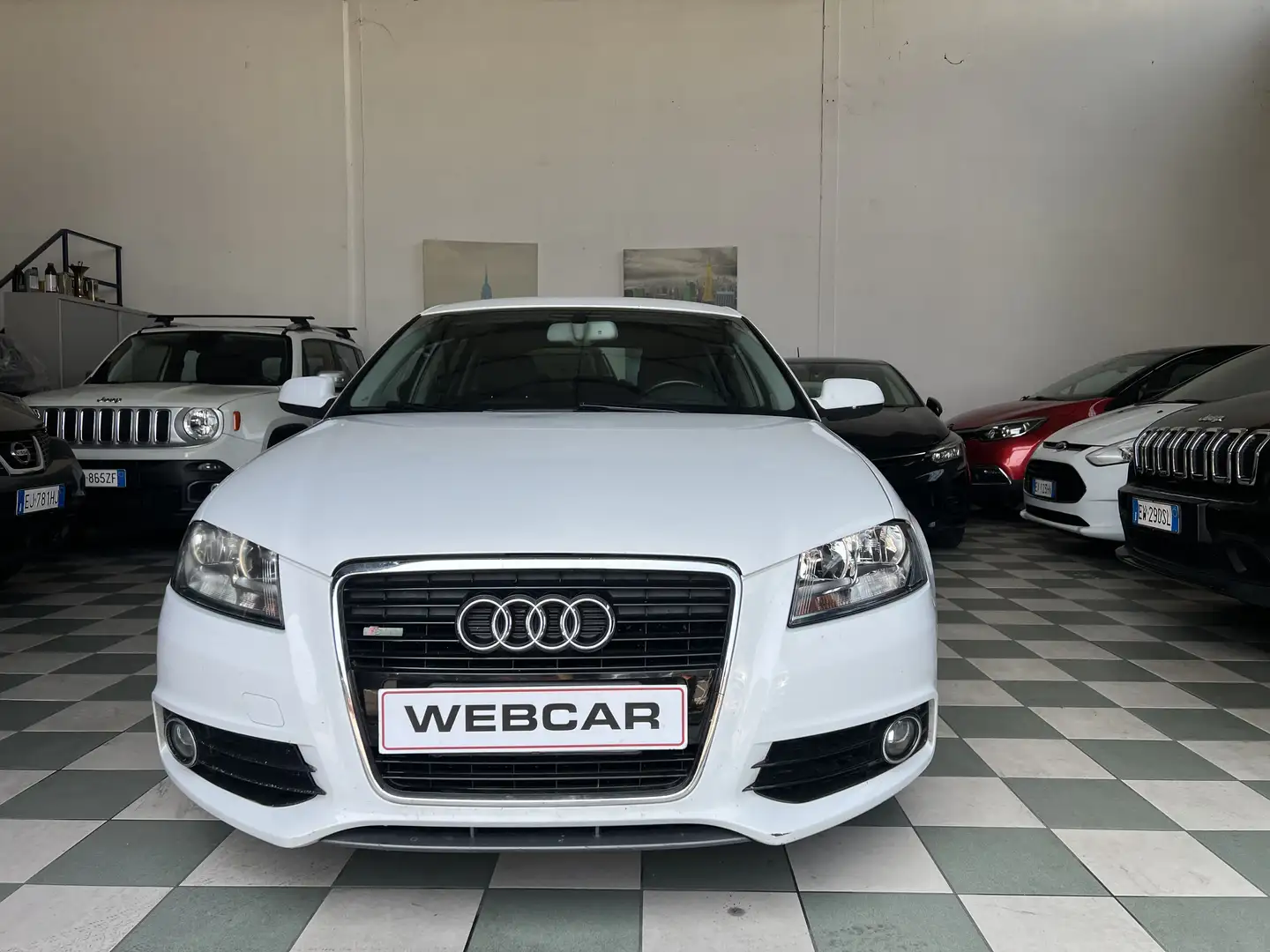 Audi A3 Sportback 1.6 tdi Ambition Blanc - 1