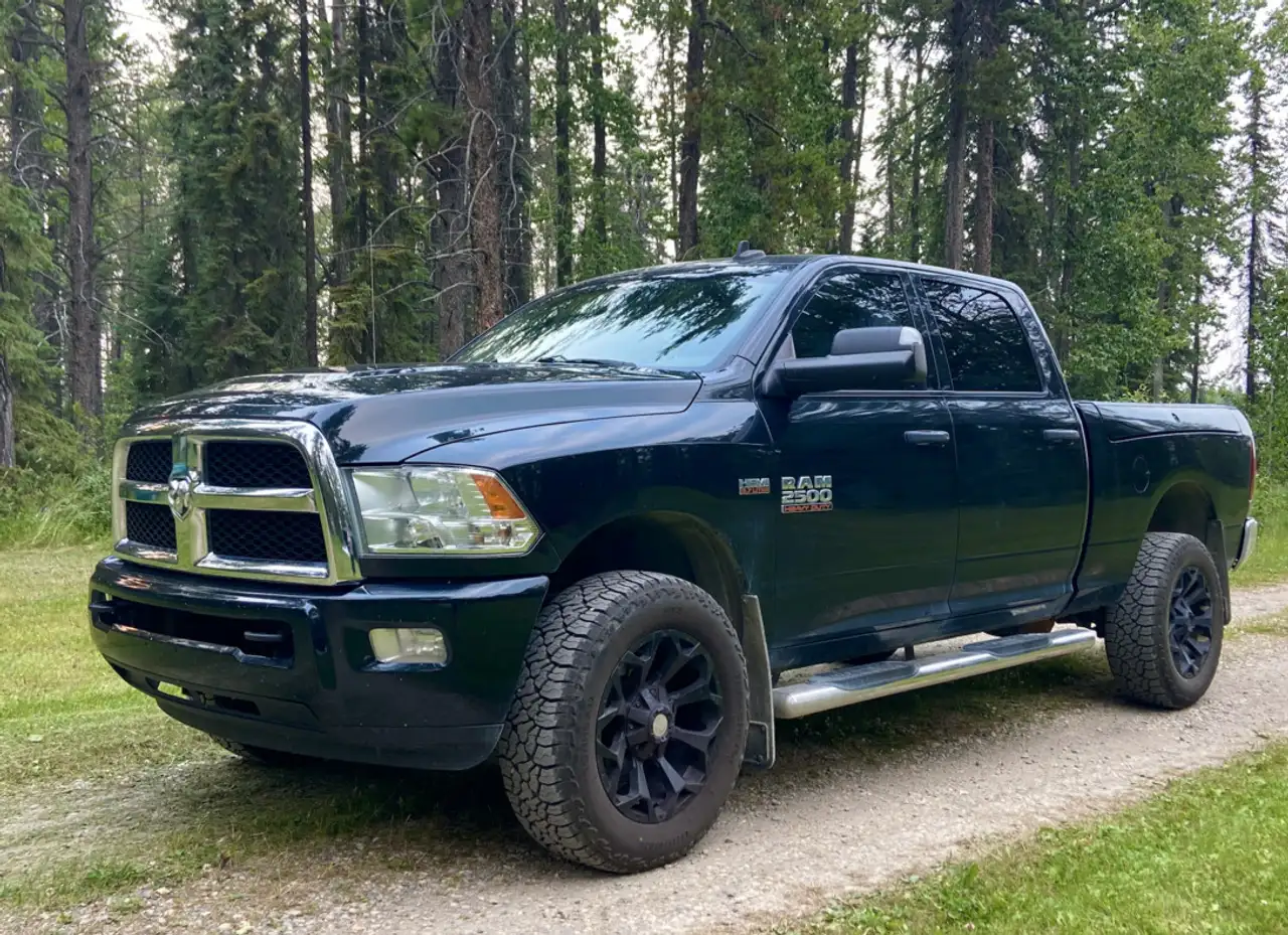 RAM 2500 снимка RAM 2500