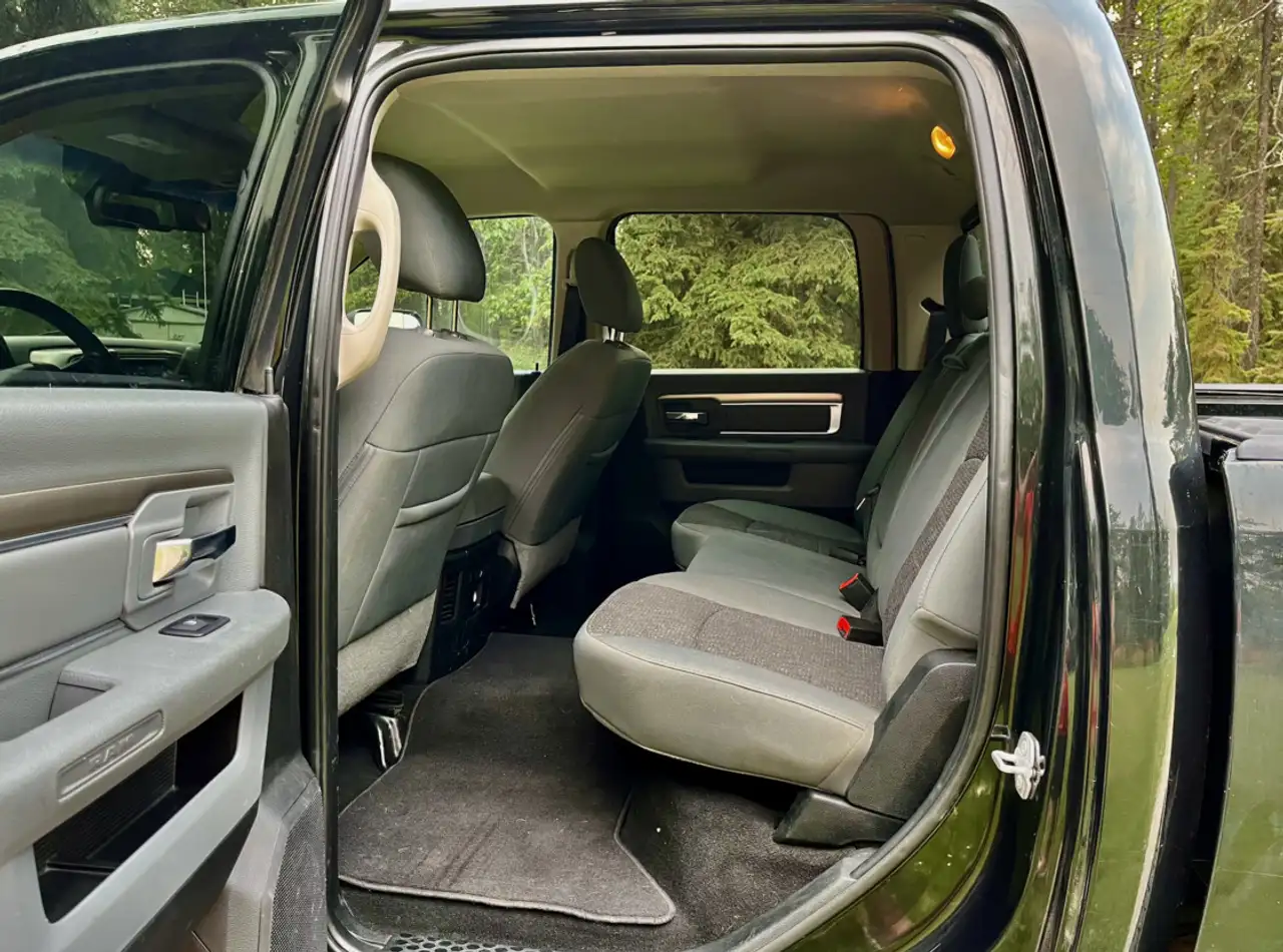 RAM 2500 снимка RAM 2500