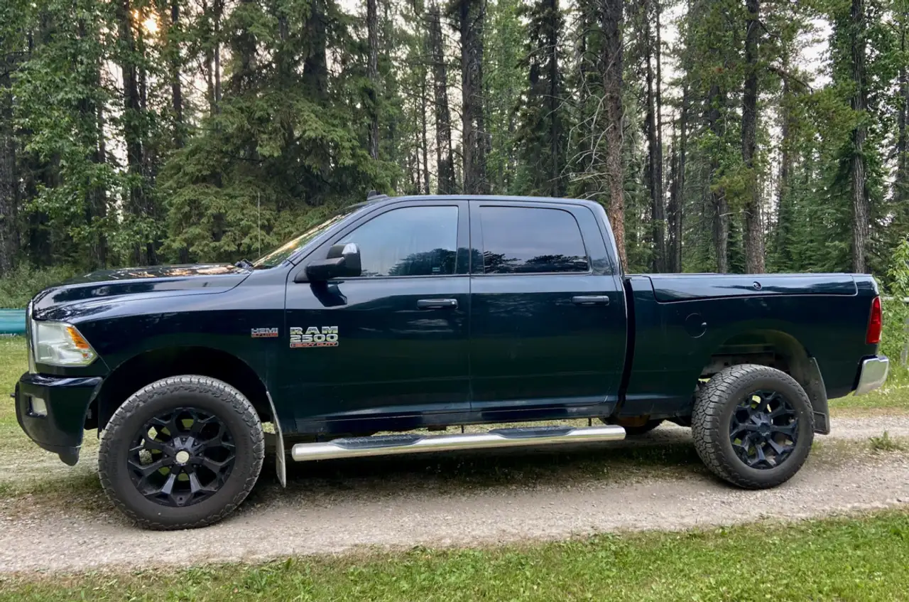 RAM 2500 снимка RAM 2500