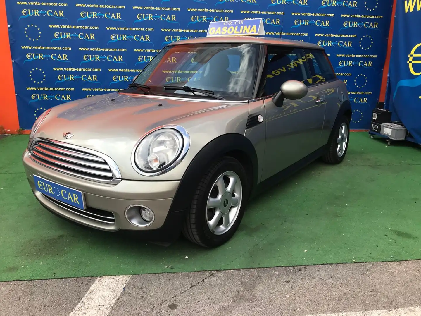 MINI Cooper - 1
