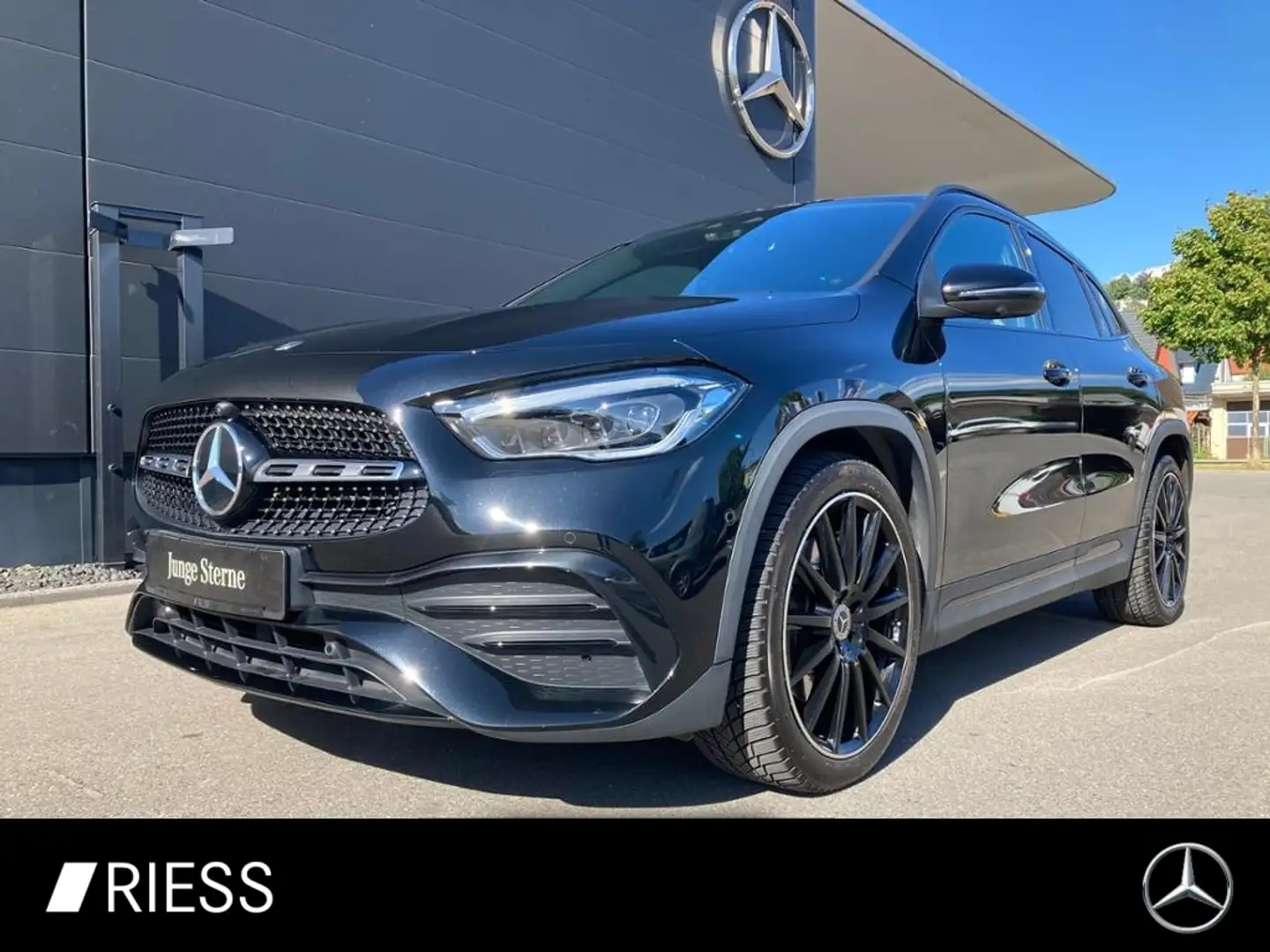 Mercedes-Benz GLA 250 4M AMG 360 MEMORY EASYPACK Schwarz - 1