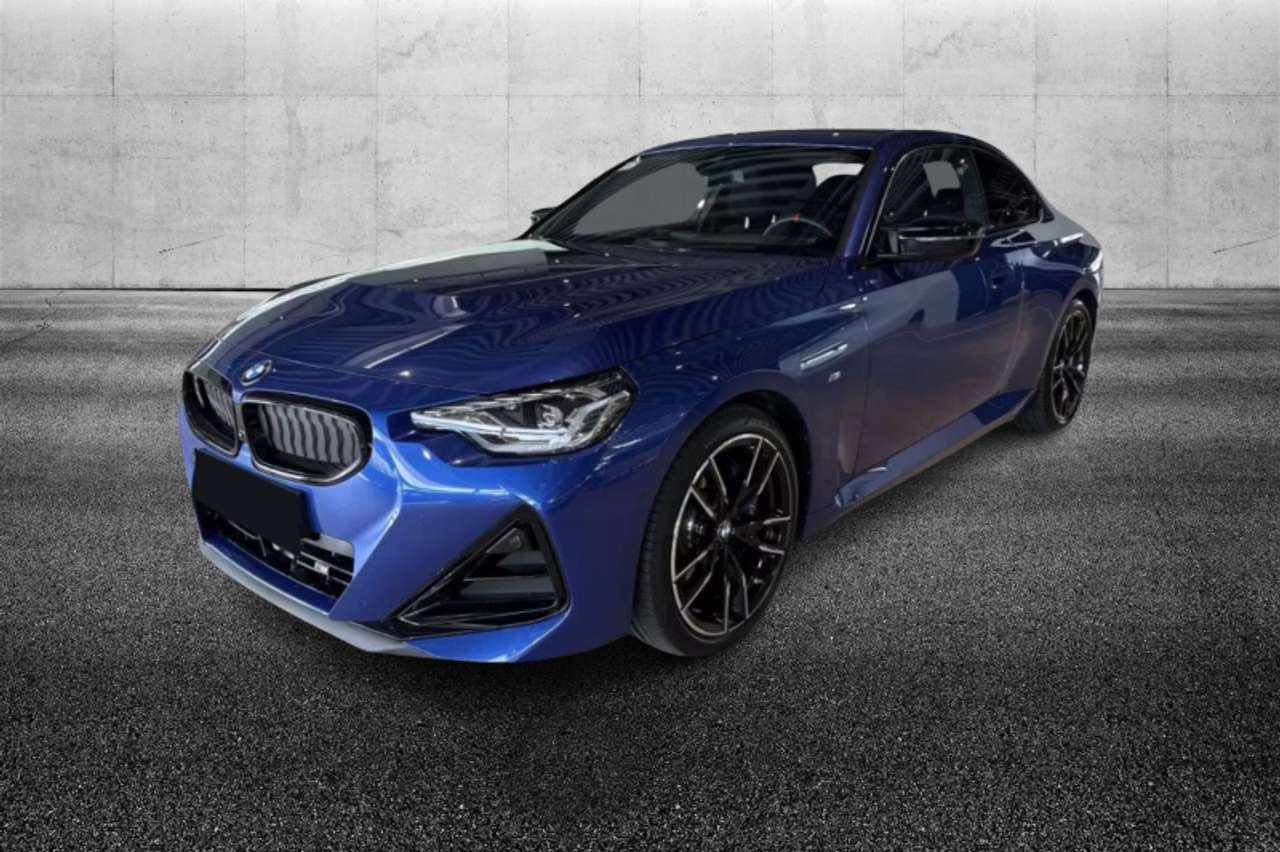 BMW M2 M 240i xDrive