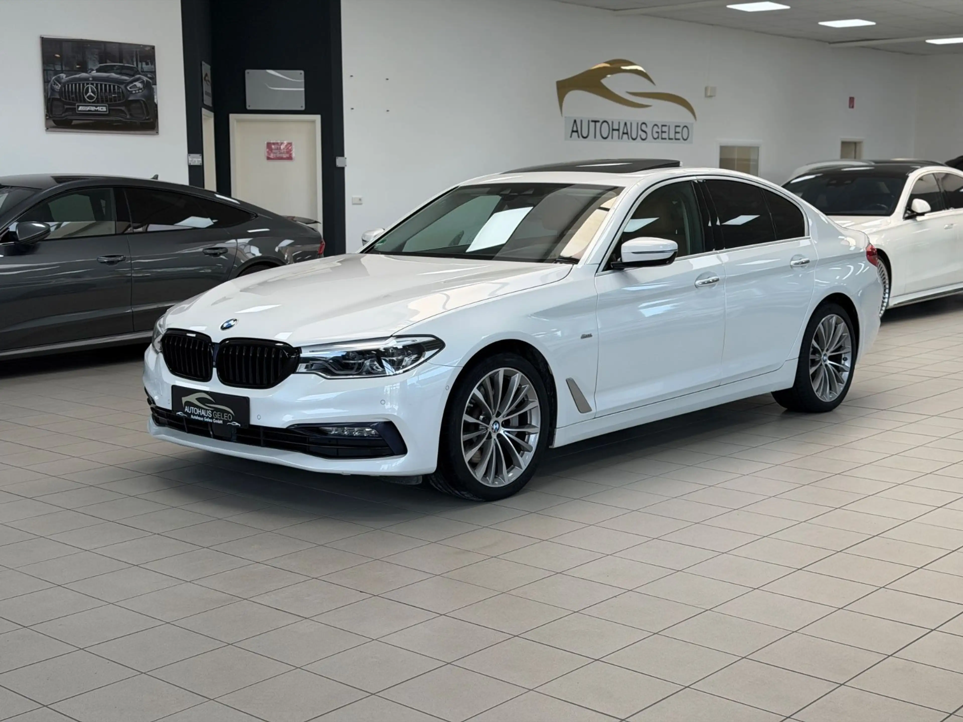 BMW 530 d /SPORT-LINE/HUD/HK/360°-KAM./SUNROOF/