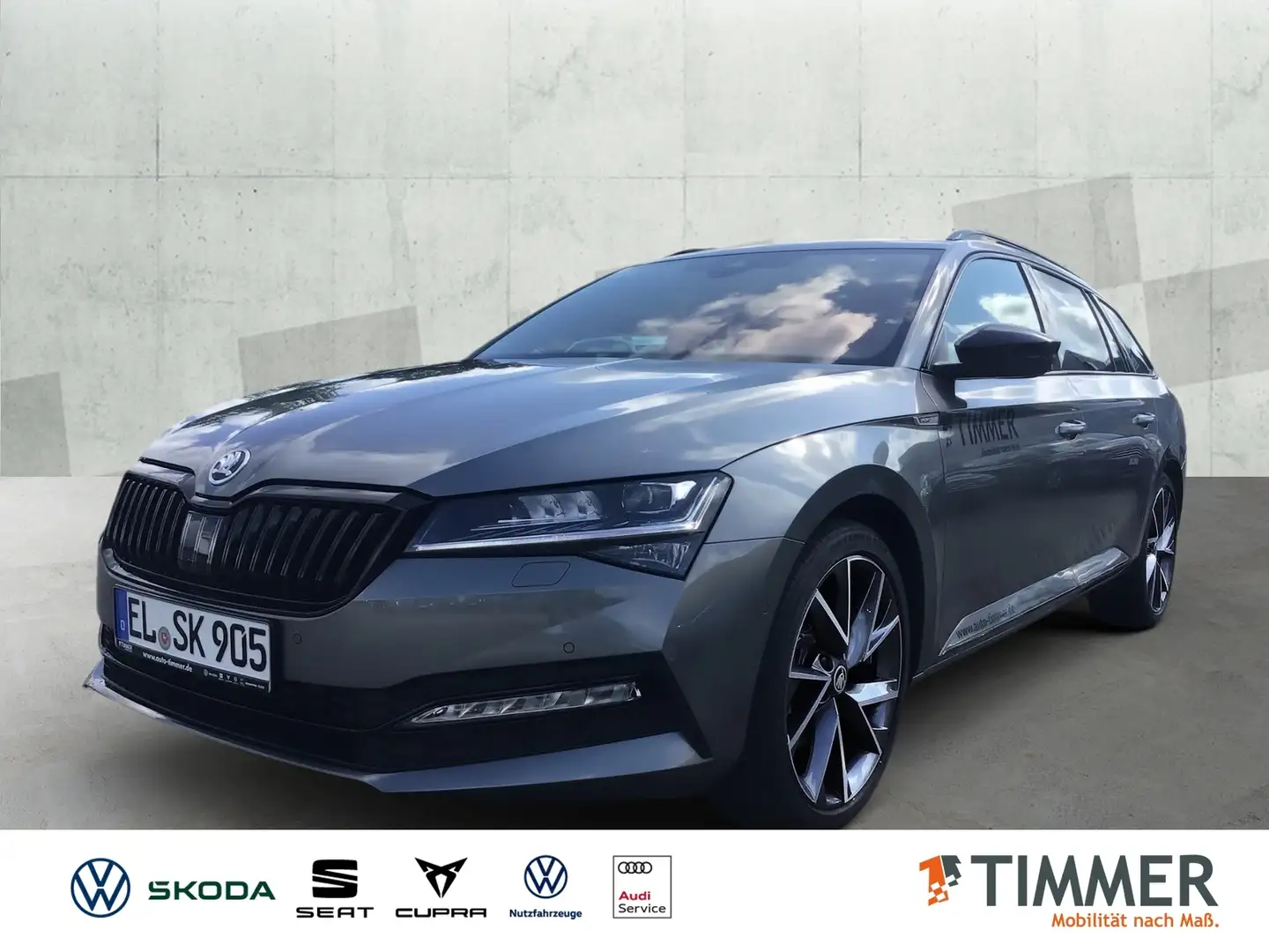 Skoda Superb Combi 2.0 TDI DSG Sportline AHK*RFK*COLUMBUS*VIRT Grau - 1