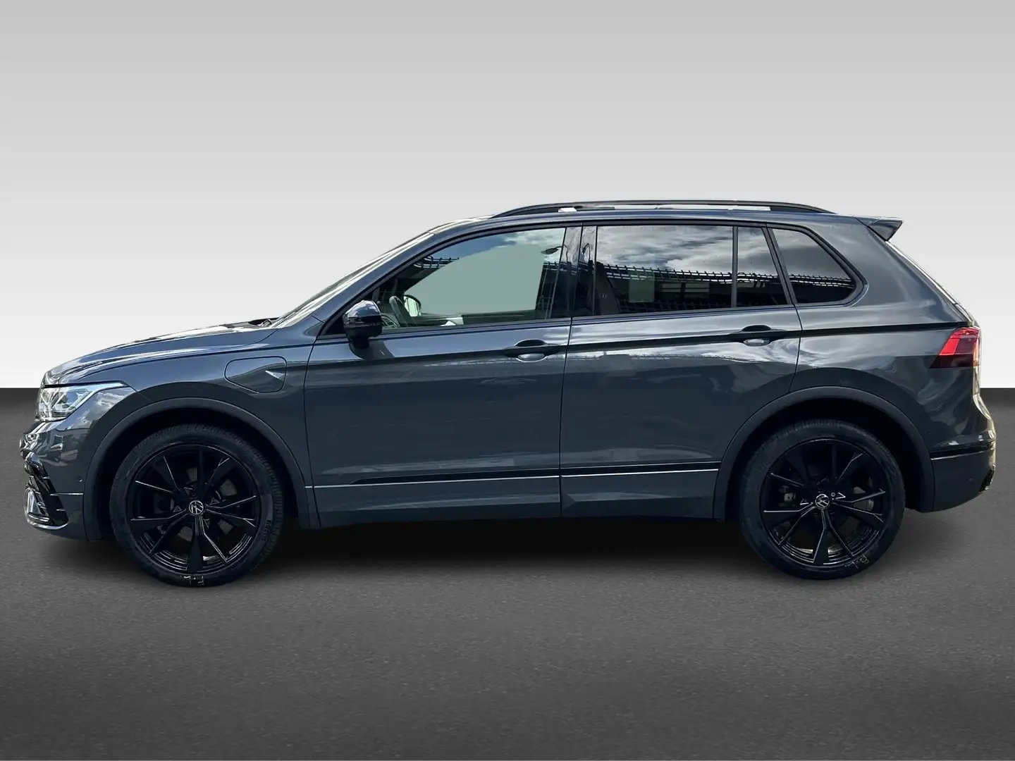 Volkswagen Tiguan 1.4 TSI eHYBRID 245PK PHEV DSG 3X R-LINE BLACK PAC Grijs - 2
