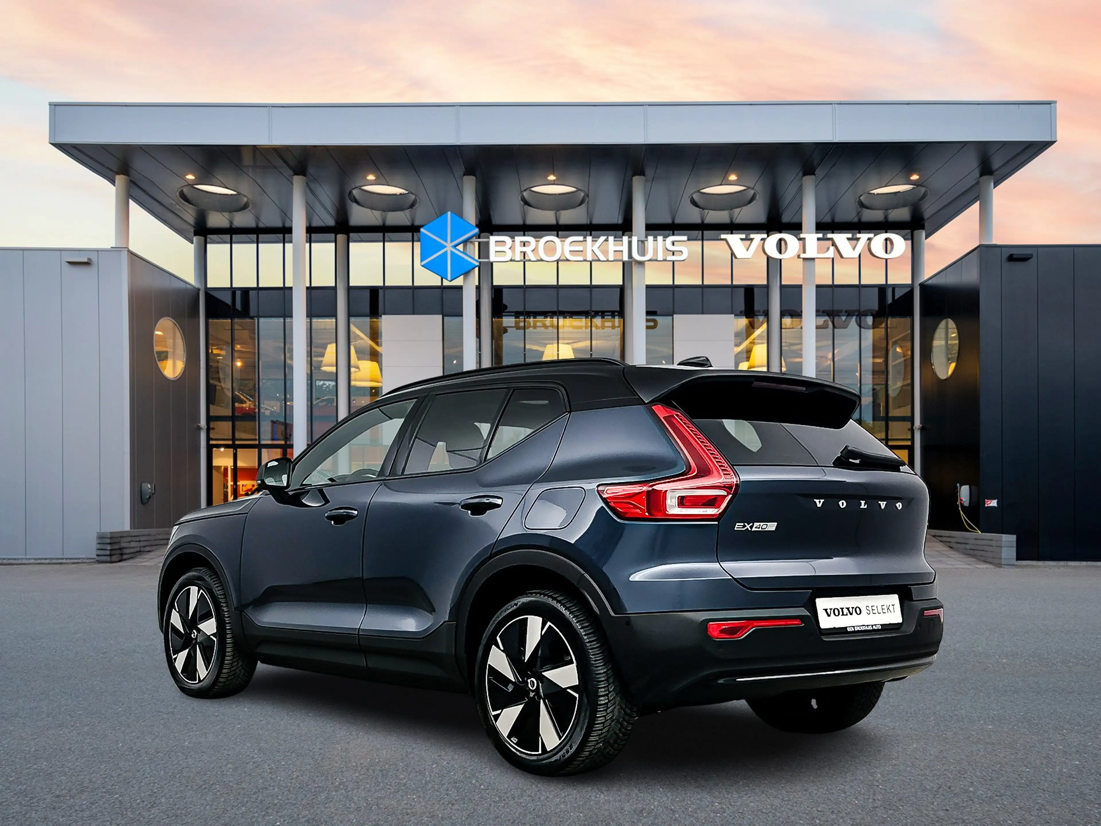Volvo EX40 Single Motor 82kWh Ultra Europa | 19" Allseason | — photo 4