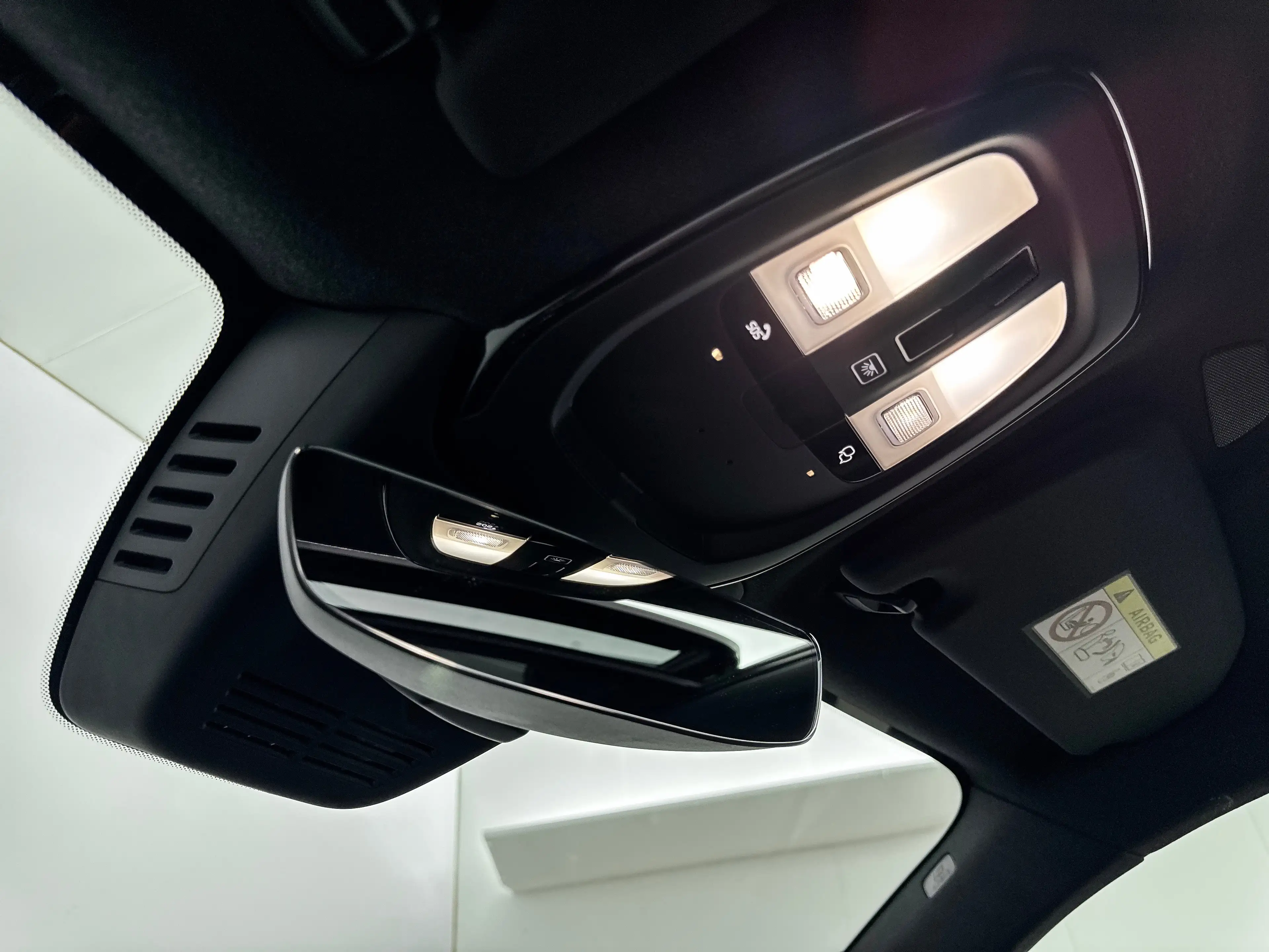 Volvo EX40 Single Motor 82kWh Ultra Europa | 19" Allseason | — photo 30