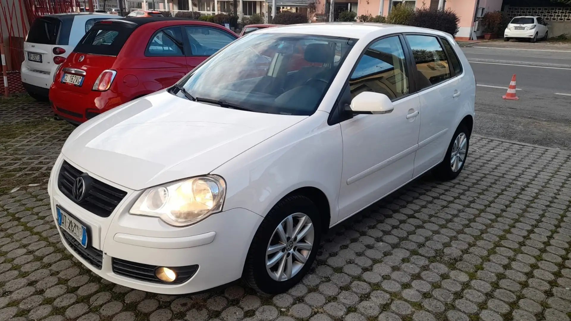Volkswagen Polo 5p 1.4 tdi Comfortline CL dpf - 1