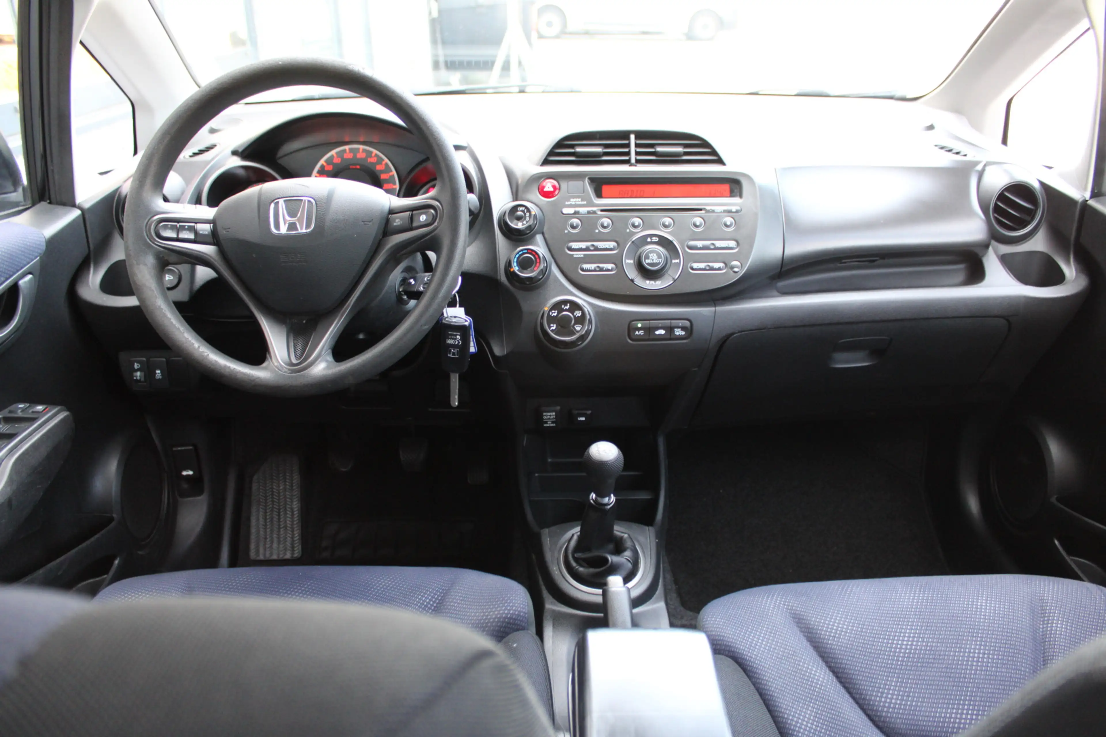 Honda Jazz 1.4 i -VTEC 100PK Trend Trekhaak Dealer Onderhoude — photo 9