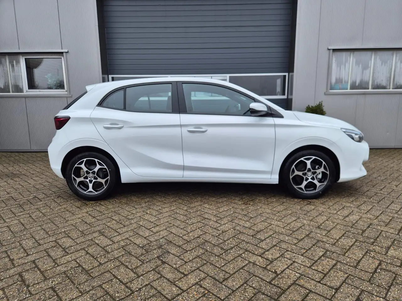 MG MG3 Comfort 1.5 116PS Rückf./Kamera/PDC 6