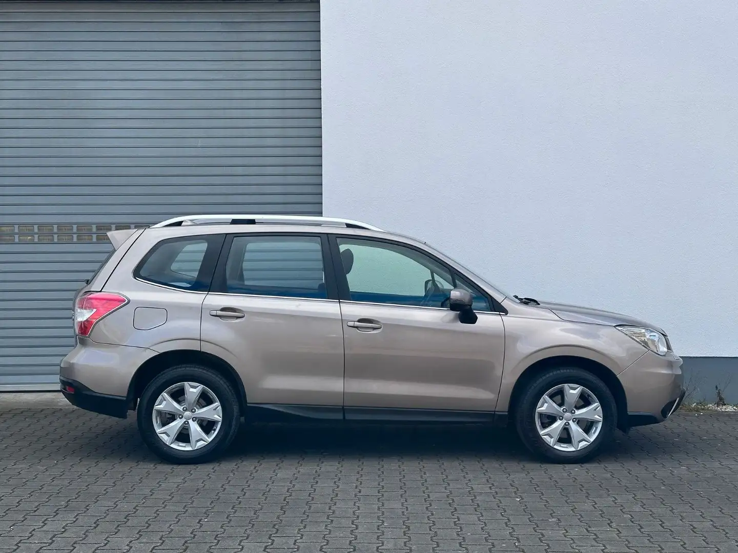 Subaru Forester 2.0D Comfort AWD*TÜV neu*1.Hand Kahverengi - 2
