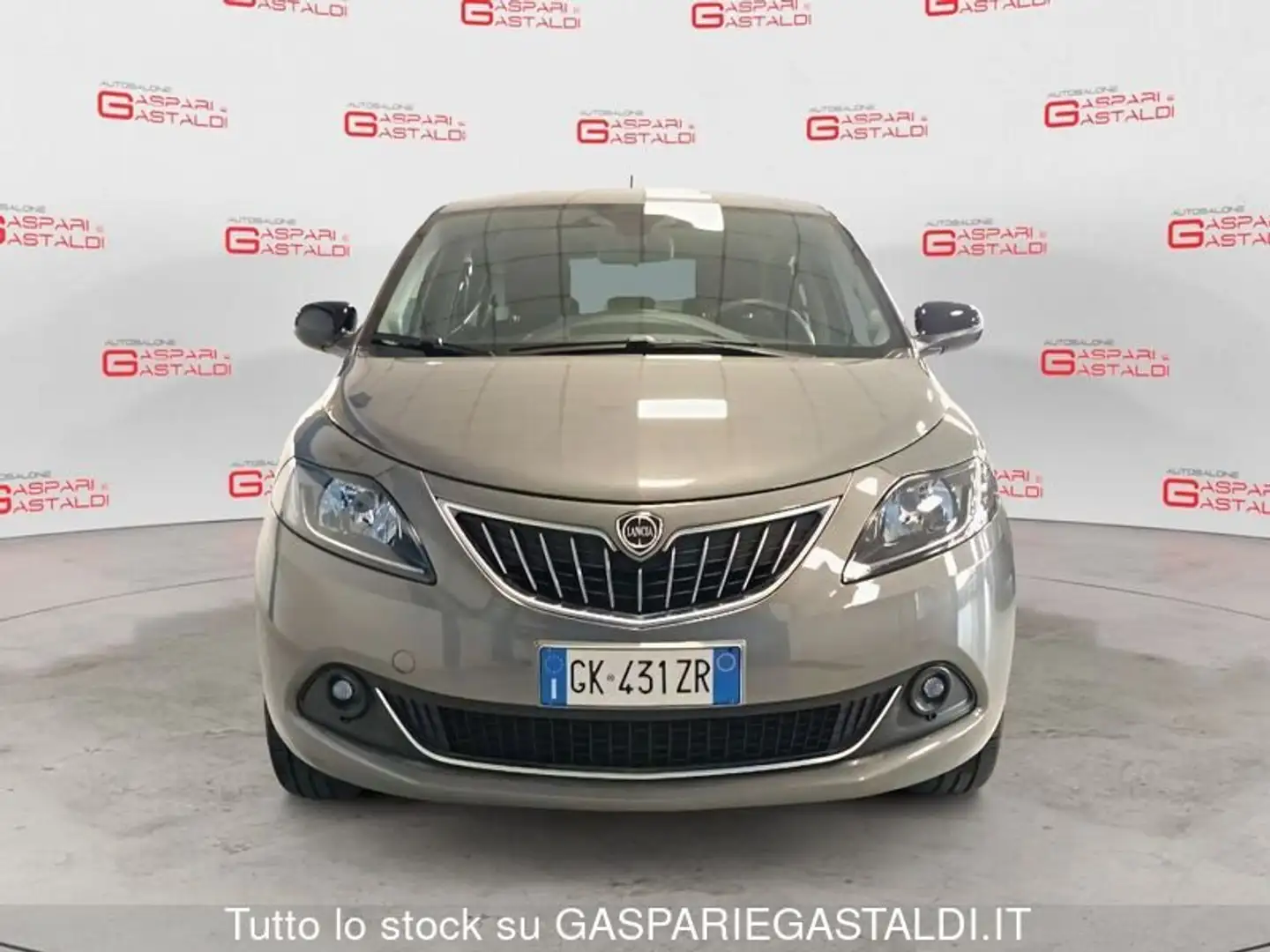 Lancia Ypsilon 1.0 FireFly 5 porte S&S Hybryd Gold Grigio - 2