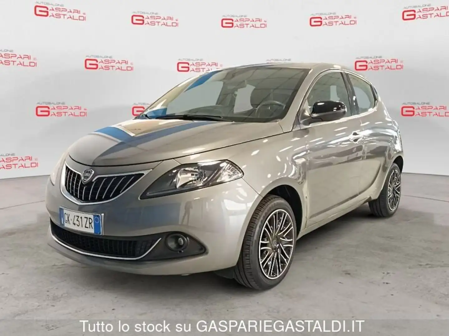 Lancia Ypsilon 1.0 FireFly 5 porte S&S Hybryd Gold Grigio - 1