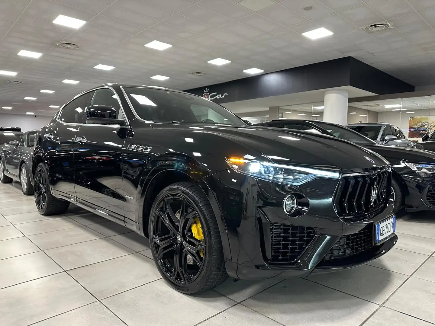 Maserati Levante 3.0 V6 Gransport 250cv Чорний - 1
