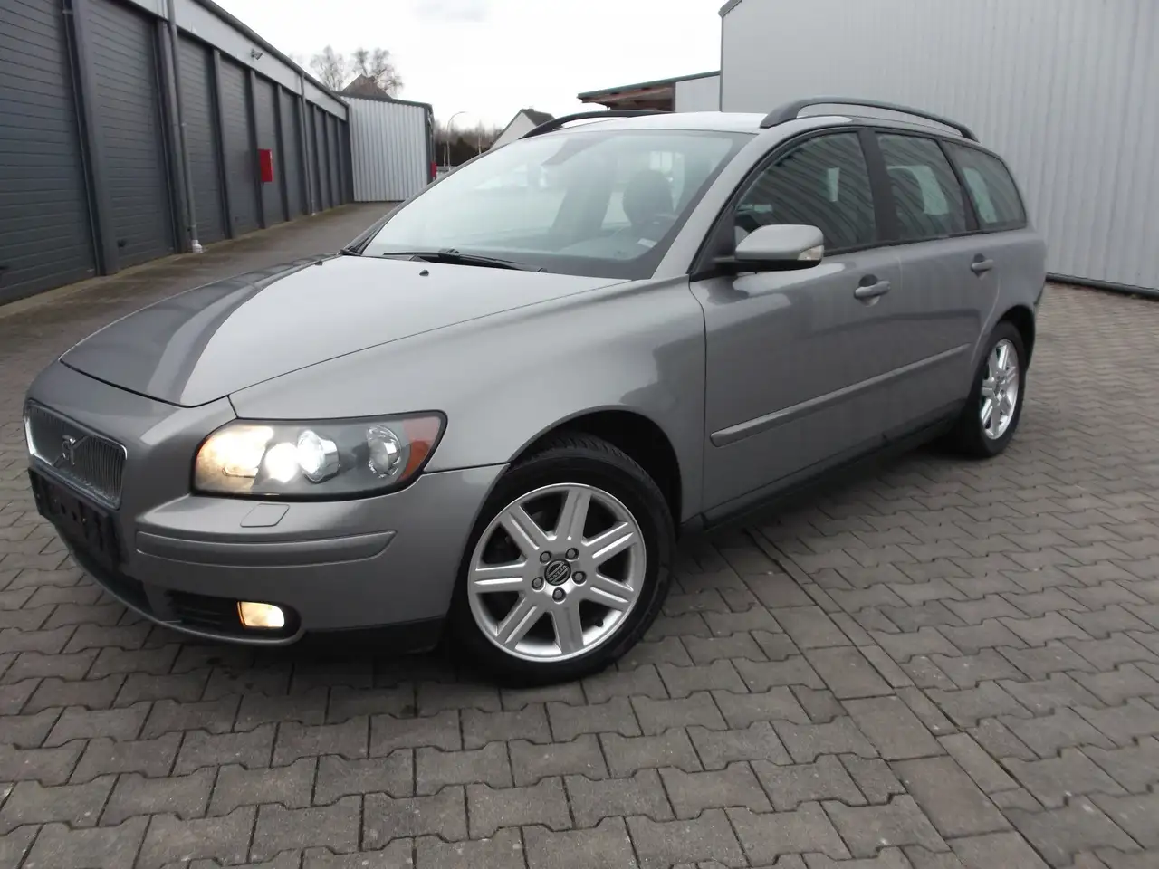 Volvo V50