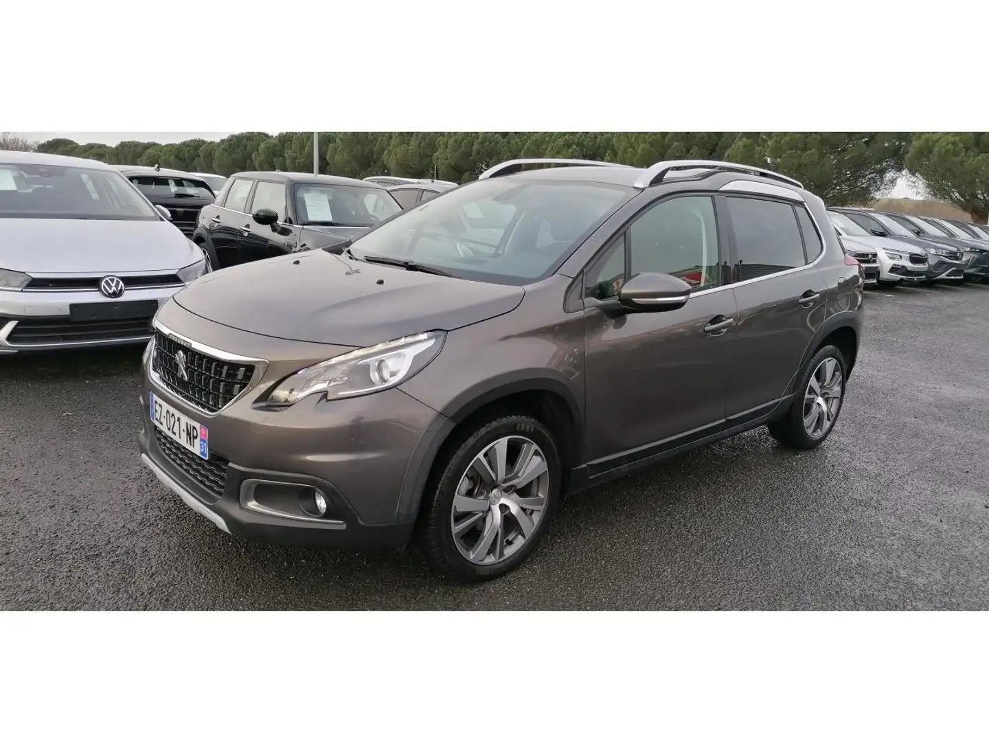 Peugeot 2008 1.2i PureTech 130 Allure +CAMERA +GRIP Gris - 2