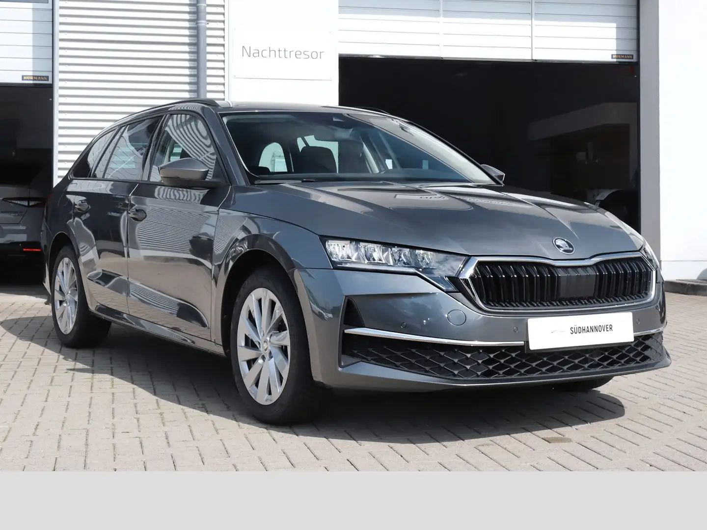 Skoda Octavia Combi Selection 1.5 TSI NAVI+LED+PDC+SHZ Grau - 2