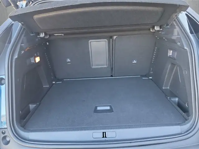 Peugeot 3008 view 7