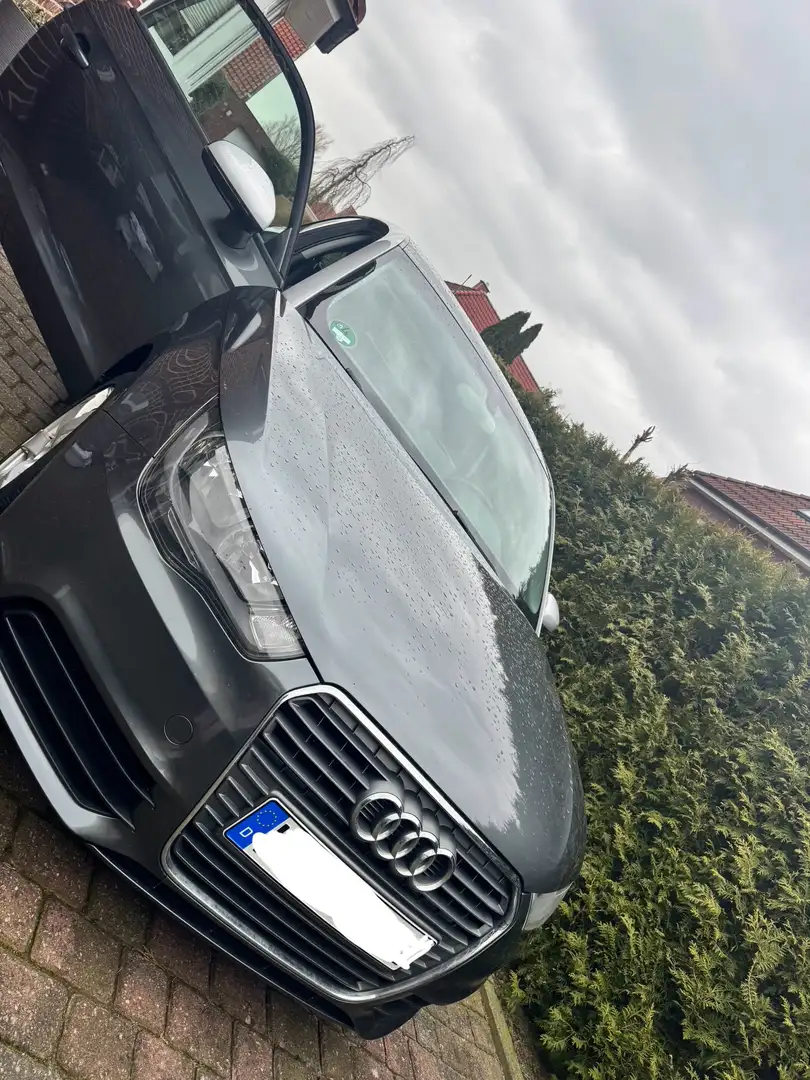Audi A1 1.2 TFSI Attraction - 2