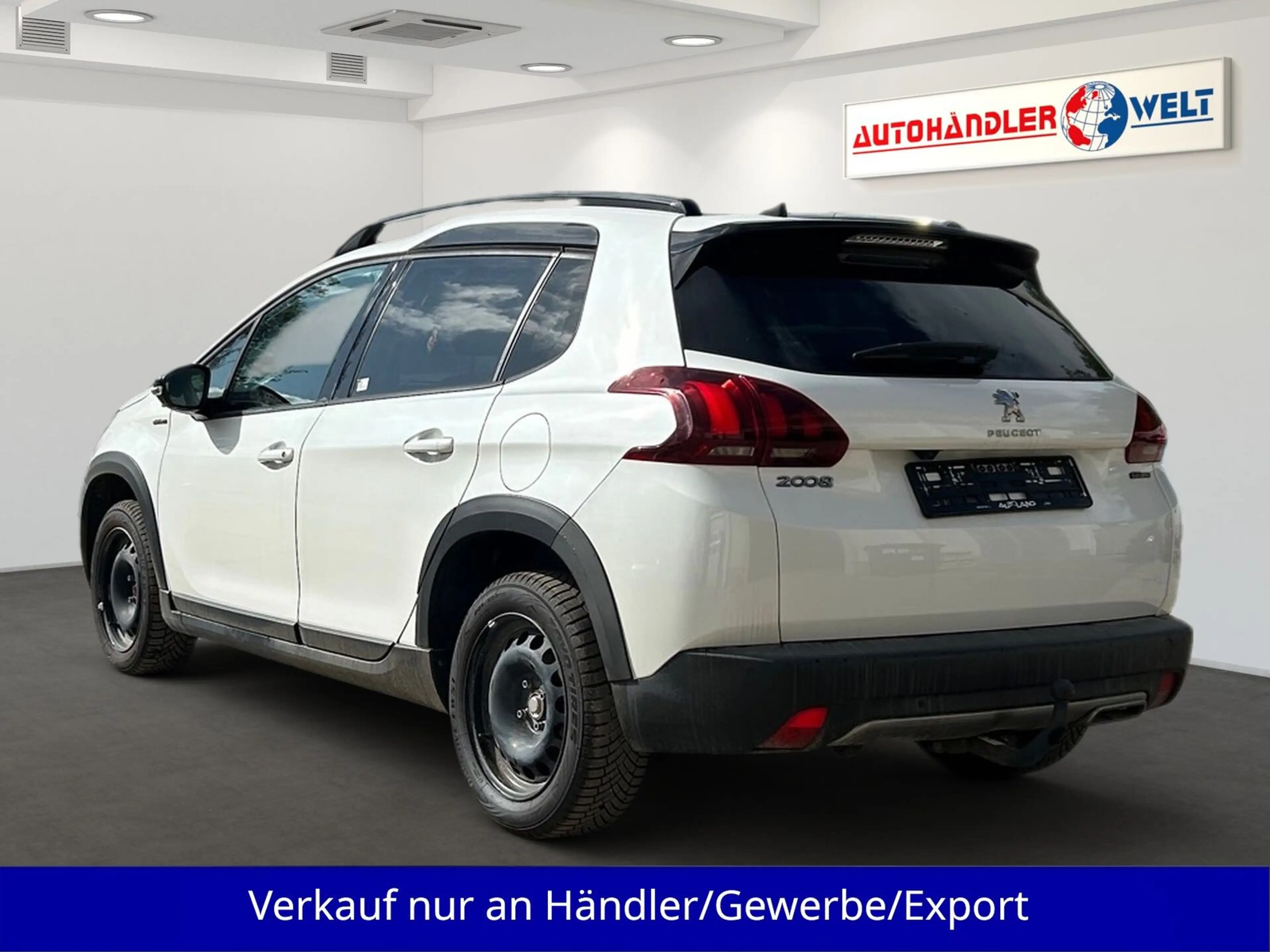 Peugeot 2008 1.2 GT-Line AAC Navi T-Leder SHZ PDC AHK — photo 6