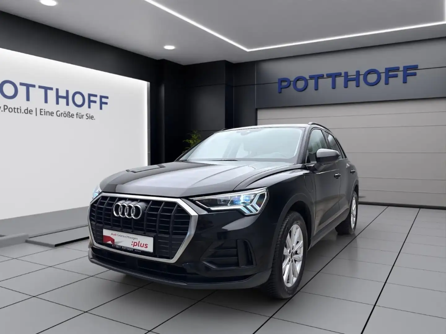 Audi Q3 45 TFSIe NAVI+ LED KAMERA GRA PDC Schwarz - 1