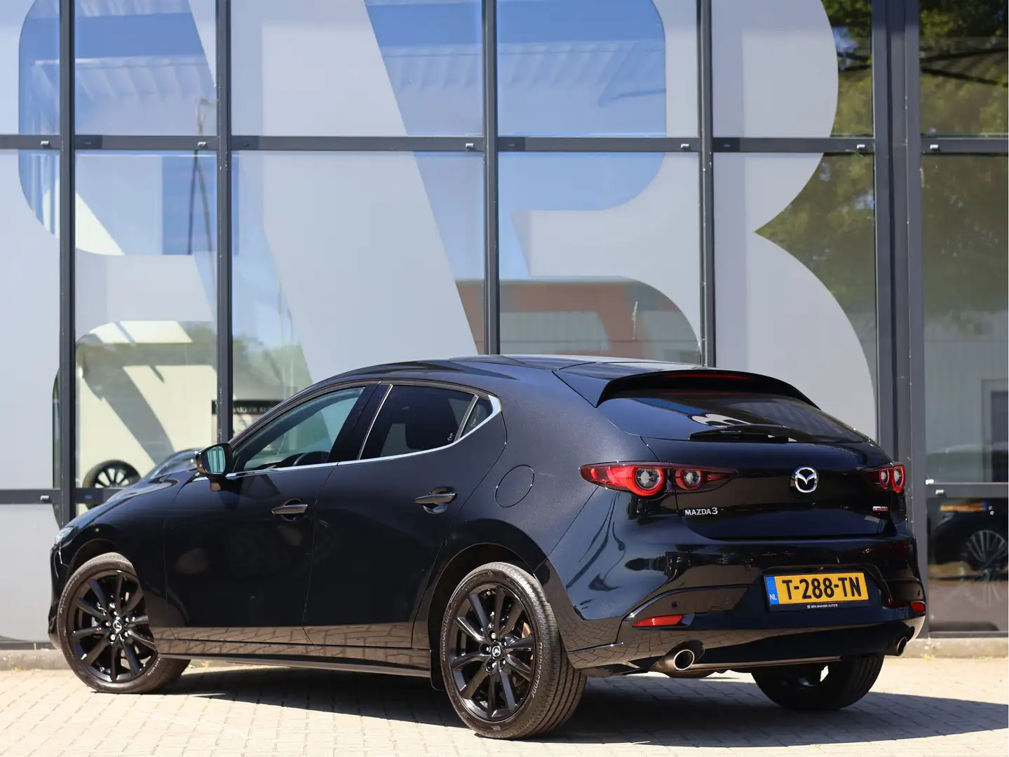 Mazda 3 2.0 e-SkyActiv-G M Hybrid 150pk Homura *HUD*ACC*Ca Zwart - 2