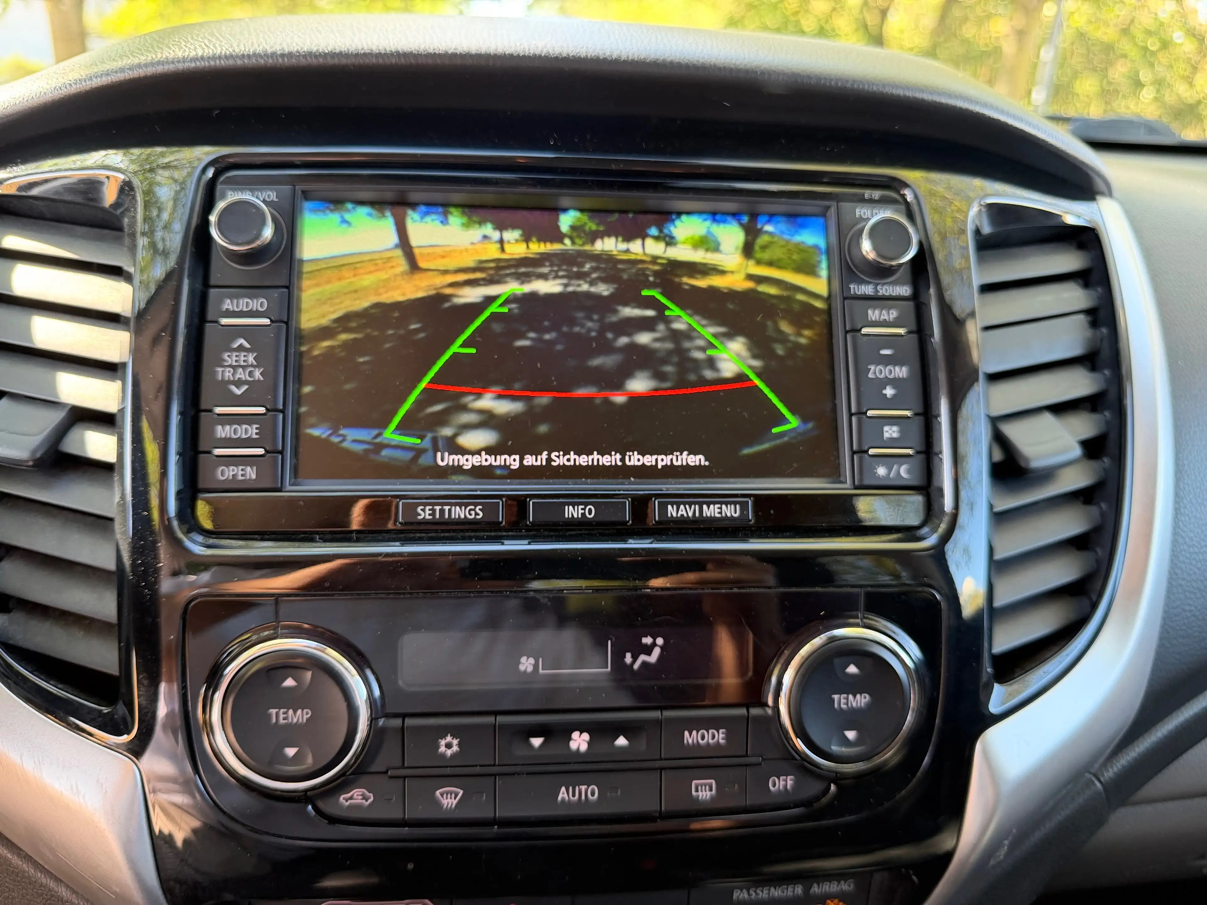 Mitsubishi L200 Top Doppelkabine 4WD*Automatik*Leder*Navi*Xenon — photo 13