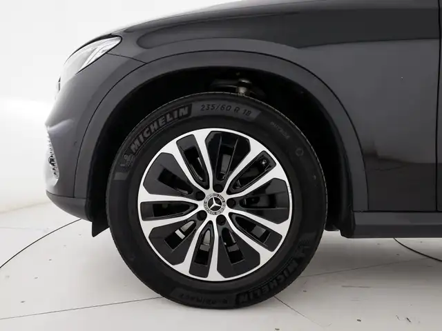 Mercedes-Benz GLC view 7