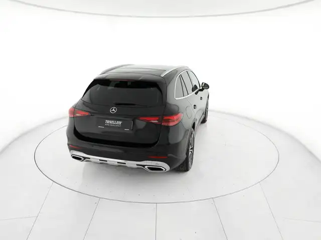 Mercedes-Benz GLC view 6