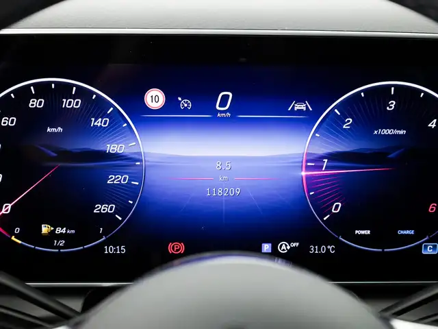 Mercedes-Benz GLC view 12