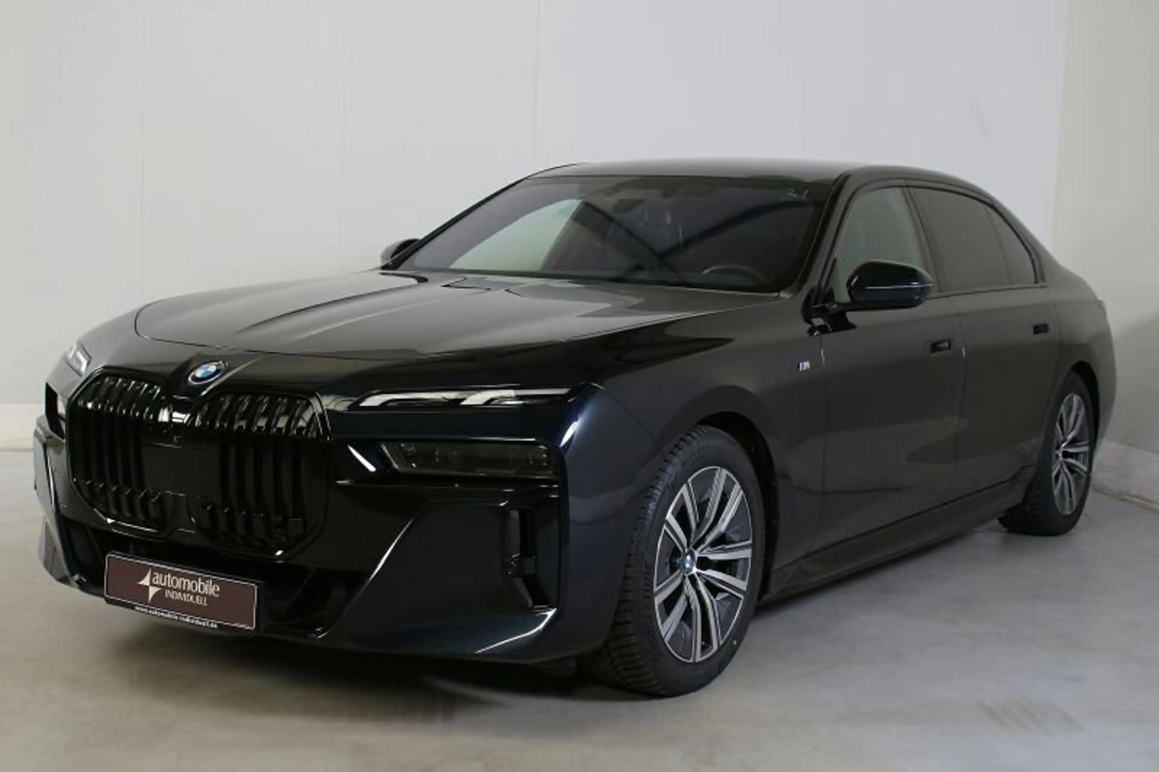 BMW i7 xDr.60 M Sport PRO Fondentertain AHK B&W vol — photo 2