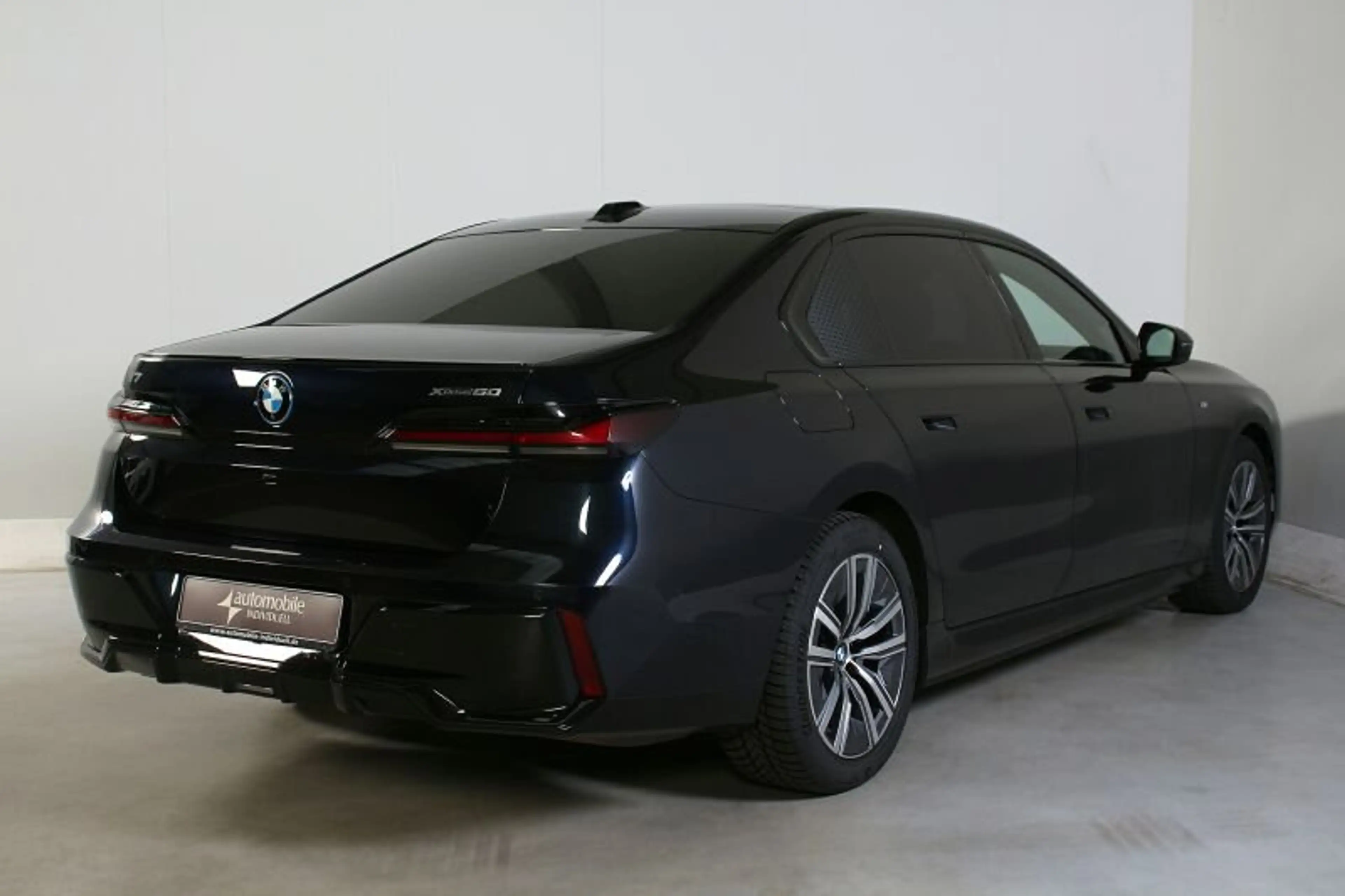 BMW i7 xDr.60 M Sport PRO Fondentertain AHK B&W vol — photo 5